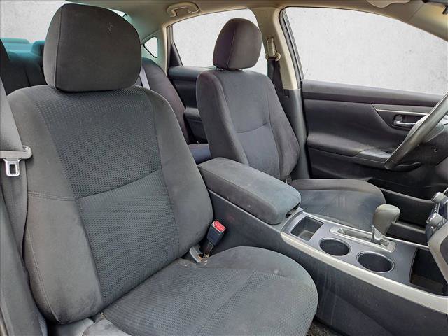 Used 2015 Nissan Altima 2.5 SV FWD image 18