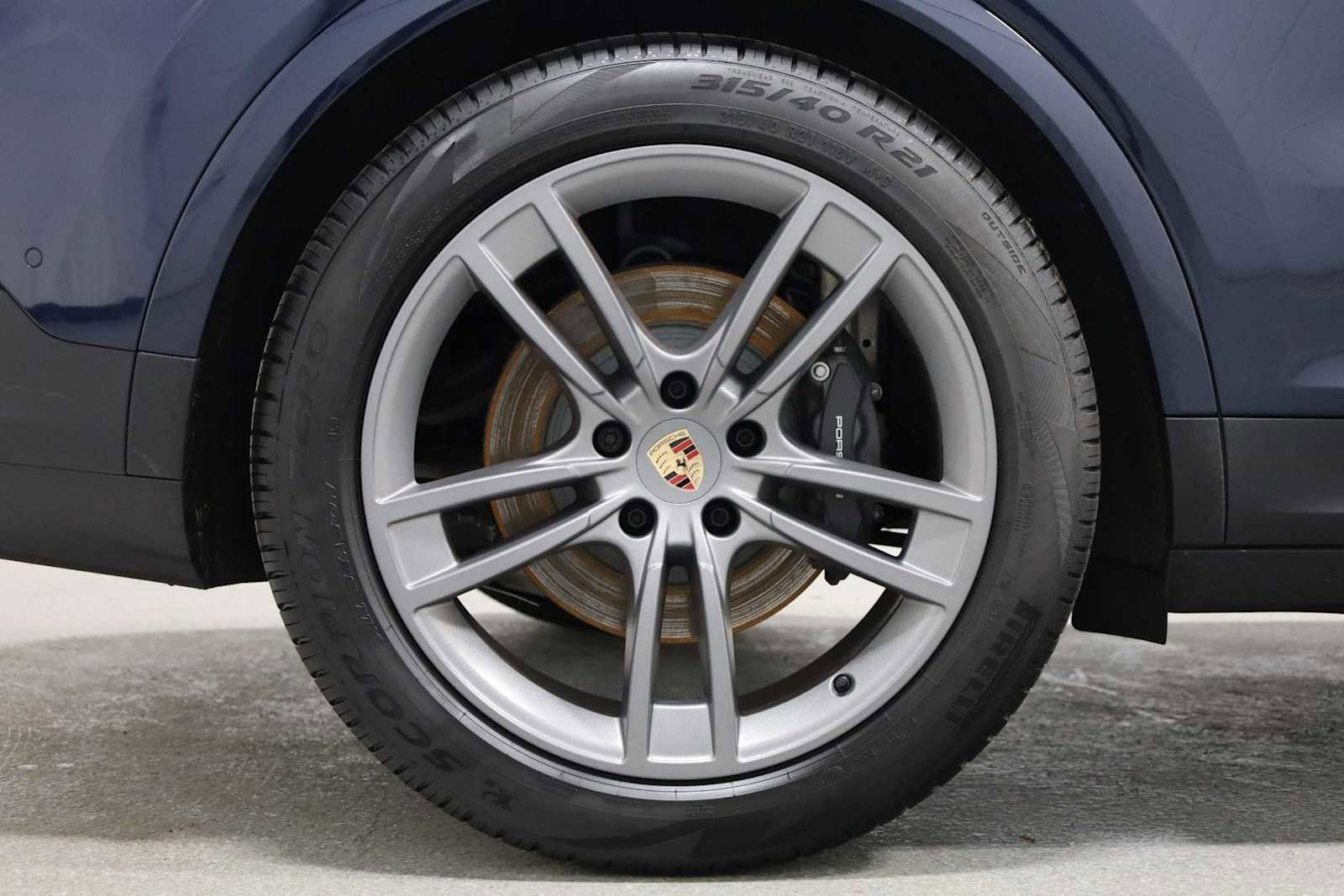 Certified 2025 Porsche Cayenne image 36