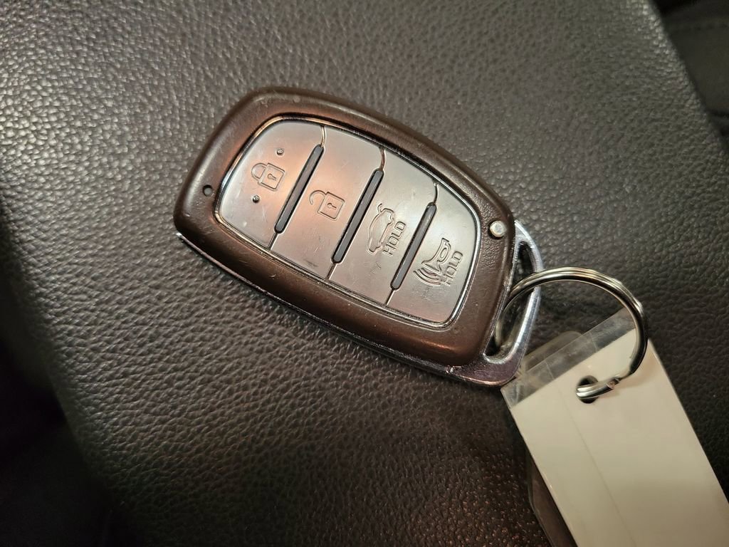 Used 2019 Hyundai Elantra Value Edition w/ Cargo Package image 15