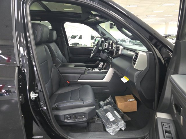 New 2026 Toyota Sequoia Platinum w/ Tow Technology Package AWD/4WD image 9