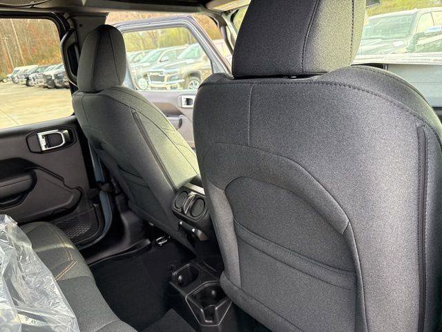 New 2026 Jeep Wrangler Sport S image 32