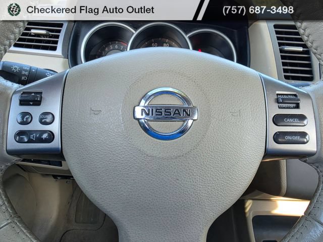 Used 2008 Nissan Versa Hatchback w/ Convenience Pkg FWD image 12