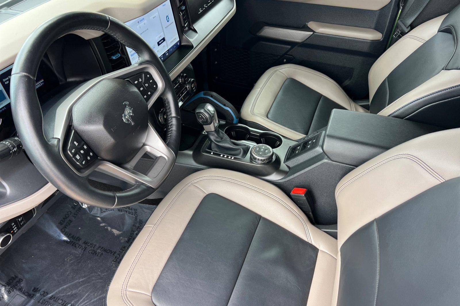 Used 2023 Ford Bronco Wildtrak image 11