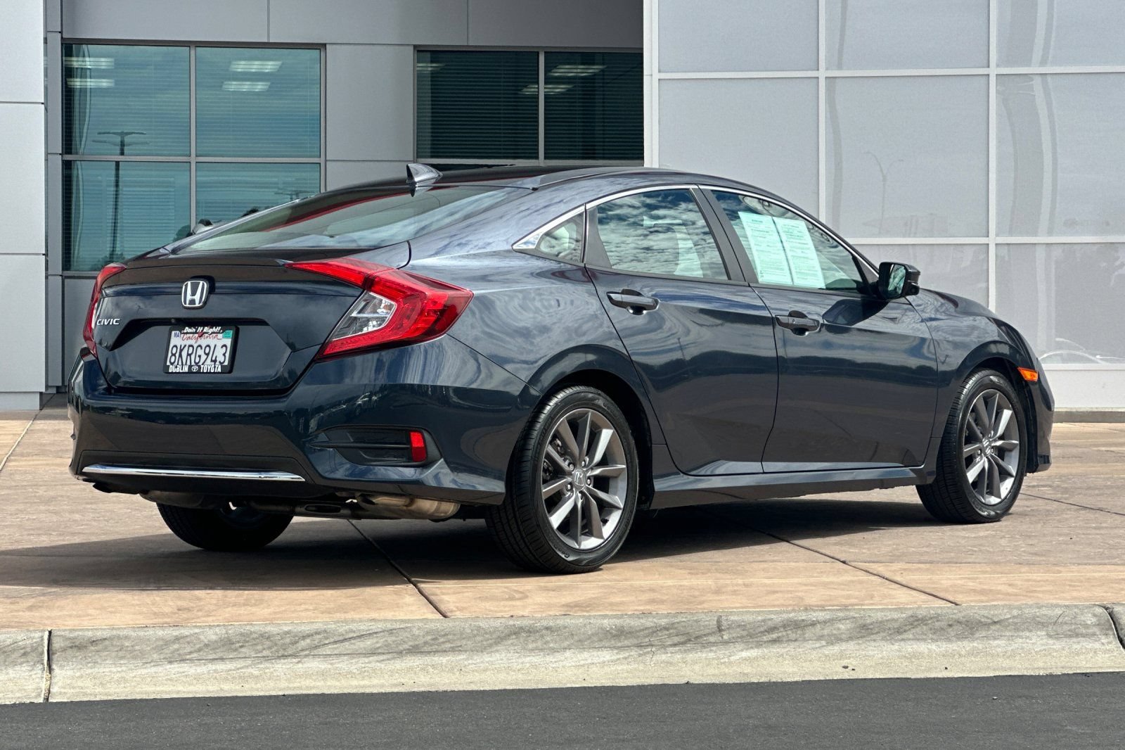 Used 2019 Honda Civic EX-L image 4