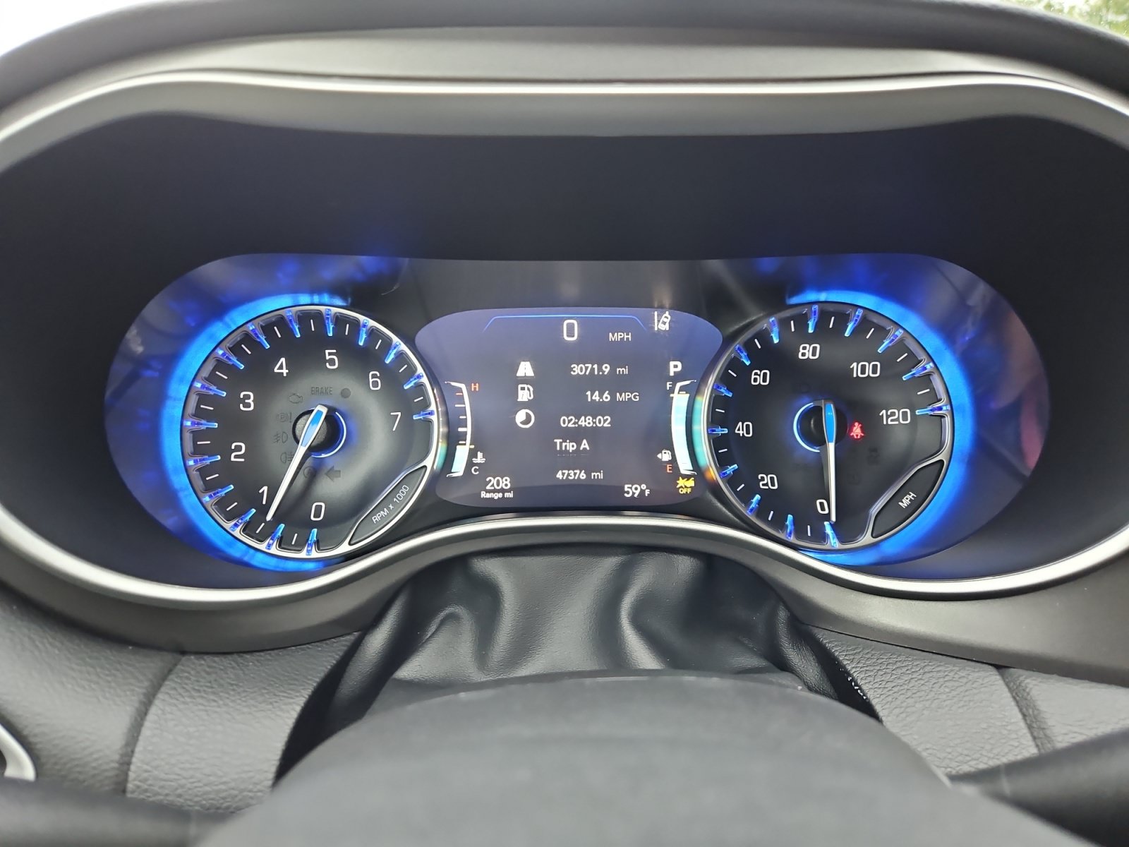 Used 2024 Chrysler Pacifica Touring-L FWD image 17