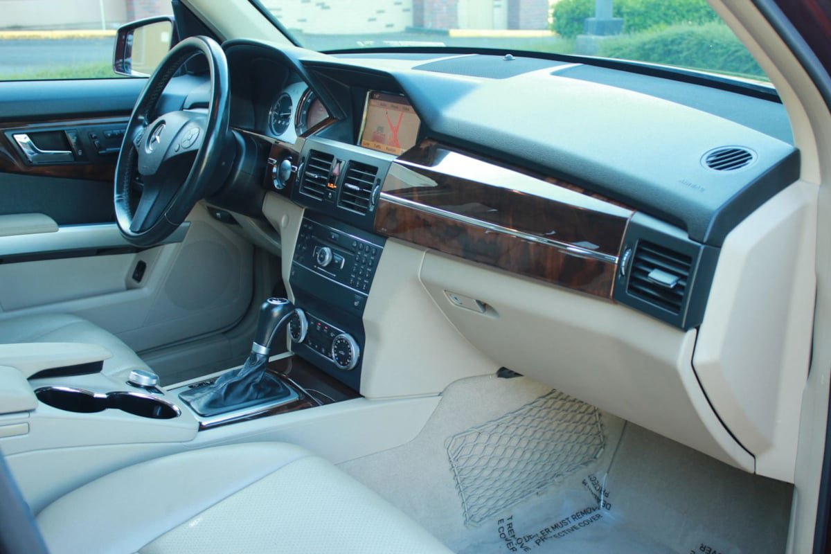 Used 2011 Mercedes-Benz GLK 350 4MATIC image 18