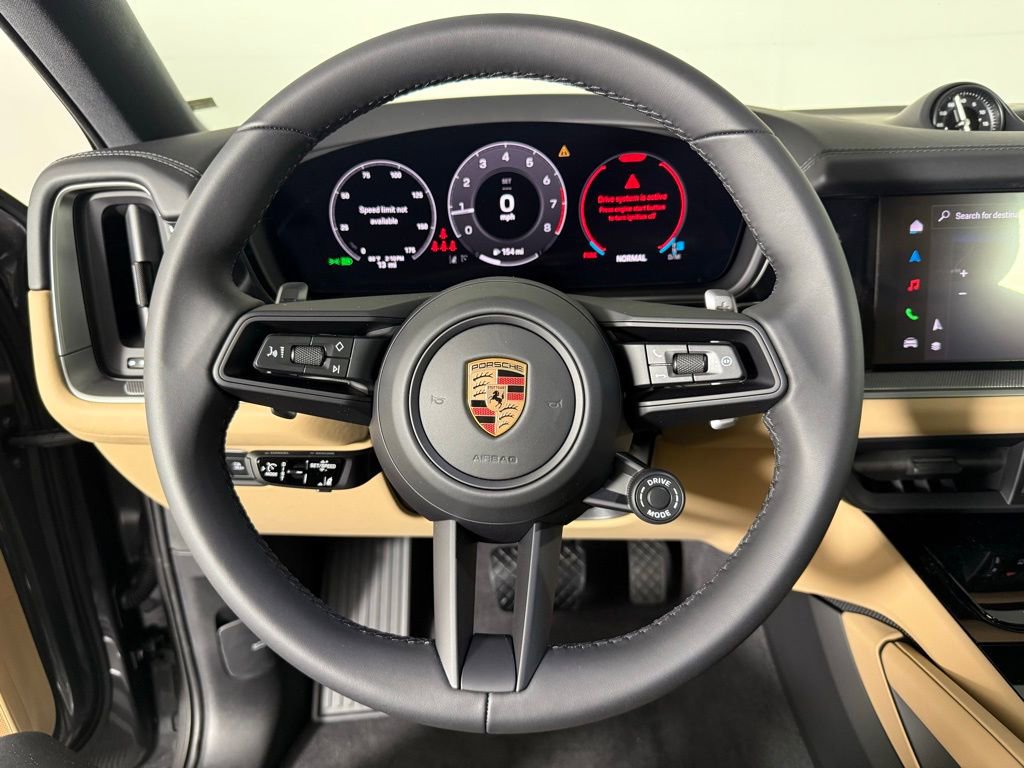Certified 2025 Porsche Cayenne Coupe image 36
