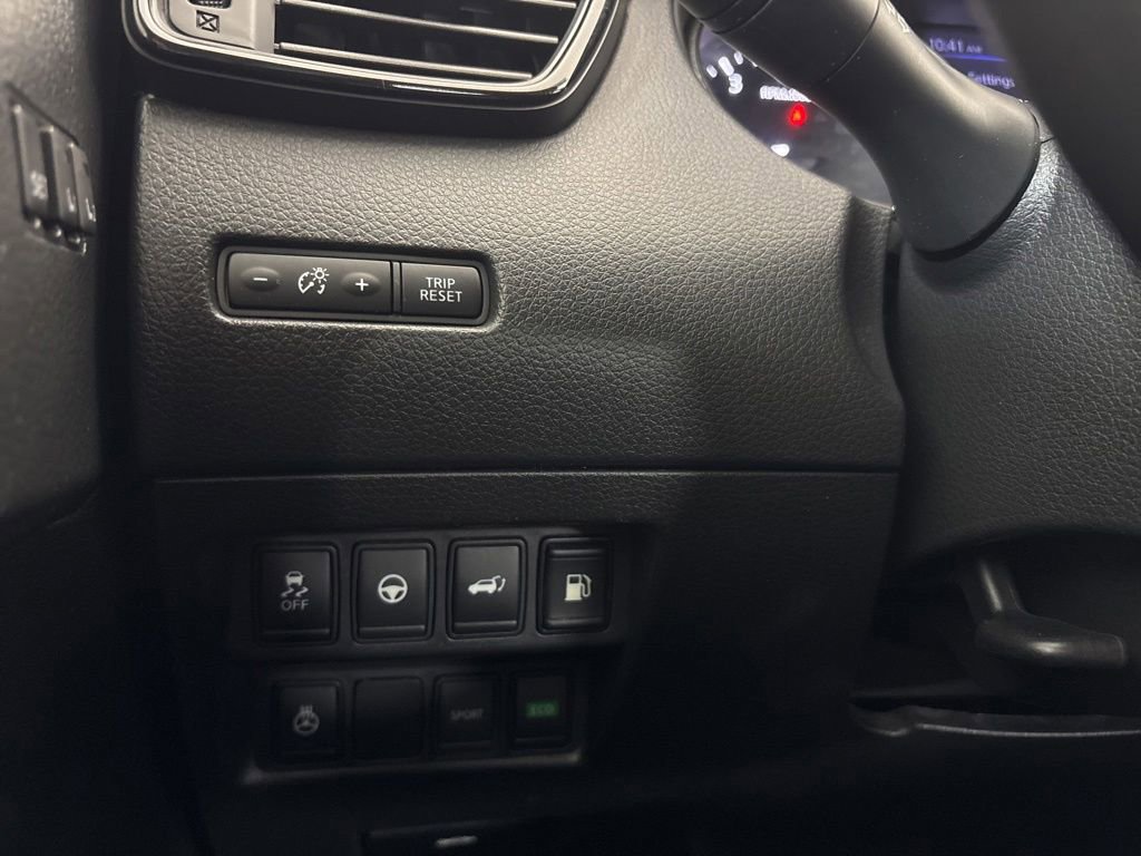 Used 2018 Nissan Rogue SL w/ Premium Package FWD image 37
