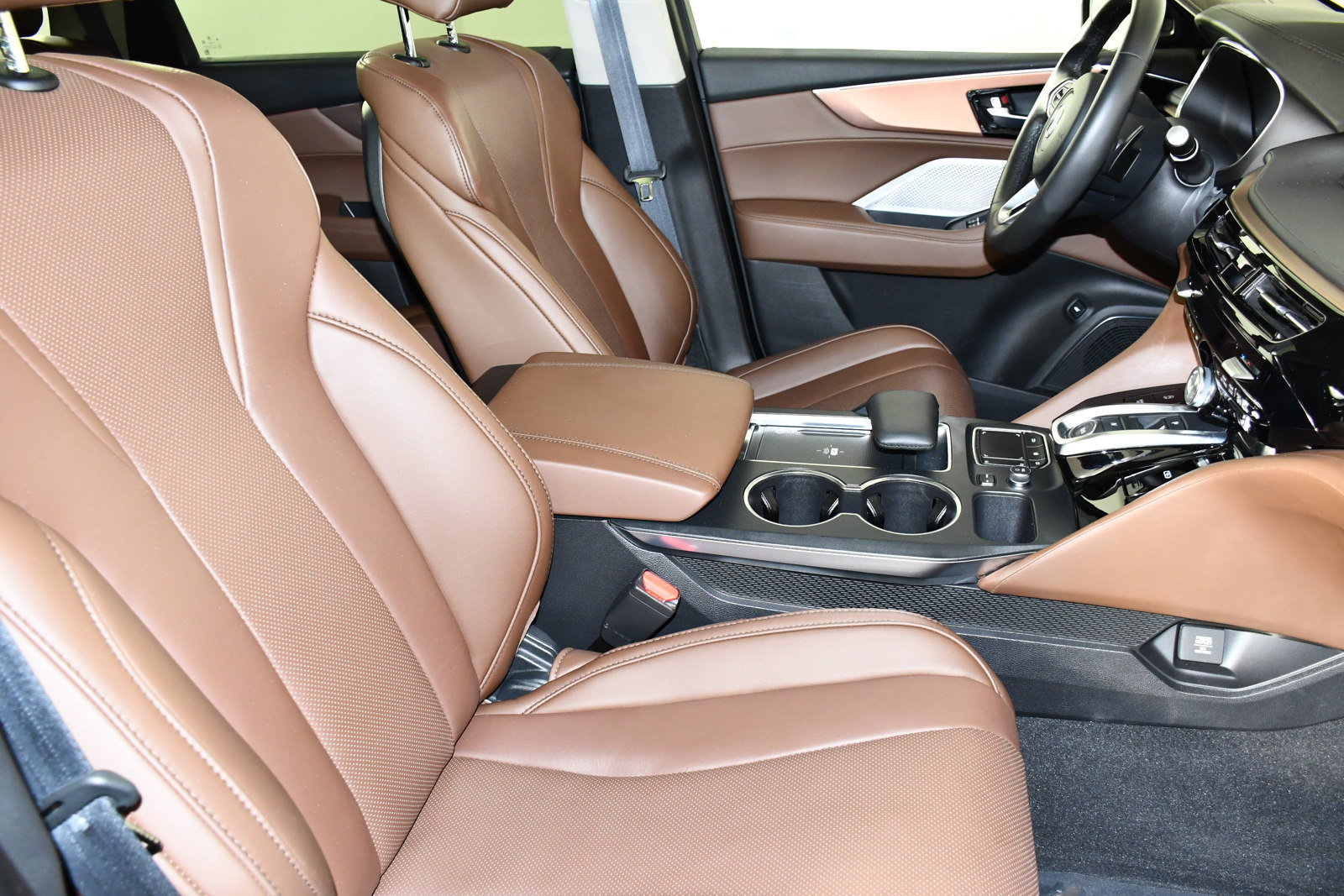 Certified 2024 Acura MDX SH-AWD w/ Technology Package image 42