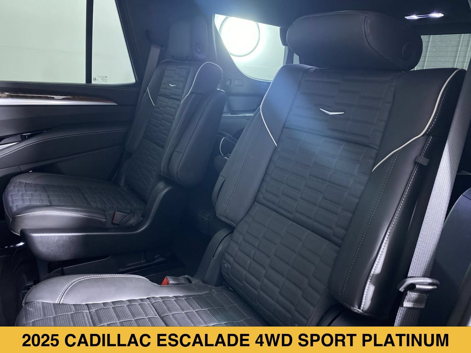 Certified 2025 Cadillac Escalade Sport Platinum w/ LPO, ONYX Package AWD/4WD image 15
