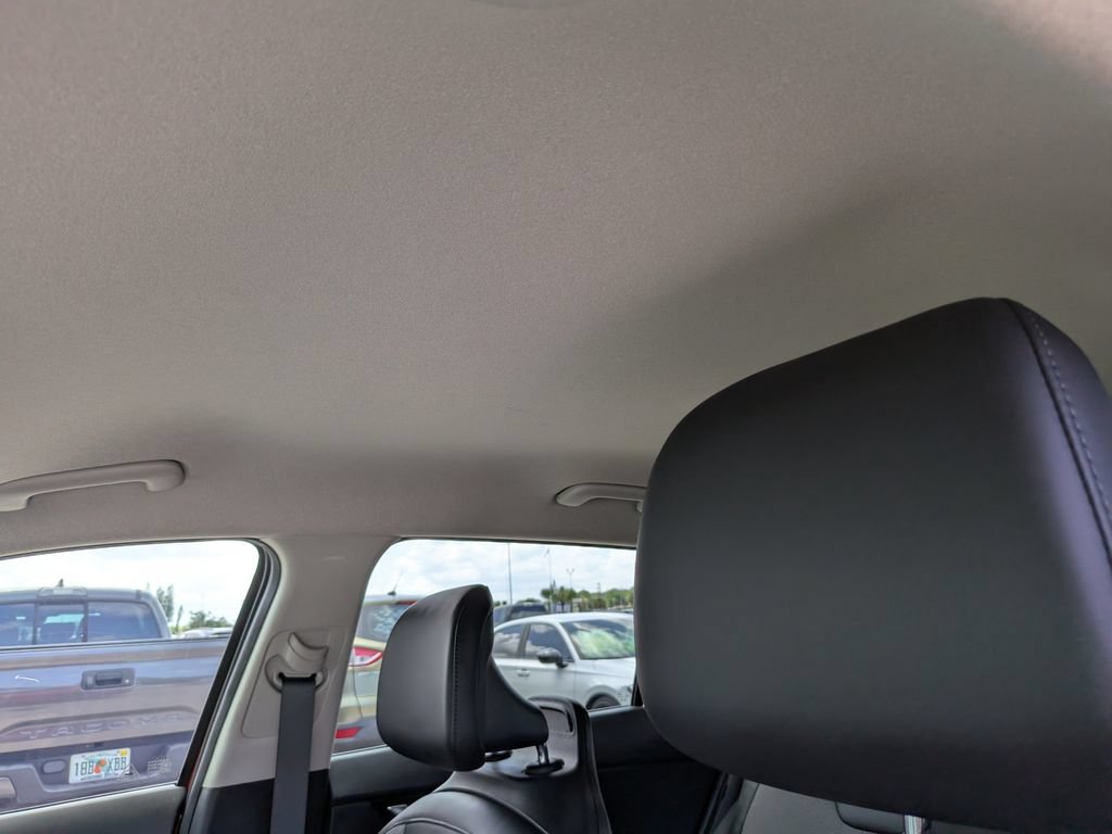 Certified 2023 Kia Niro EX FWD image 22