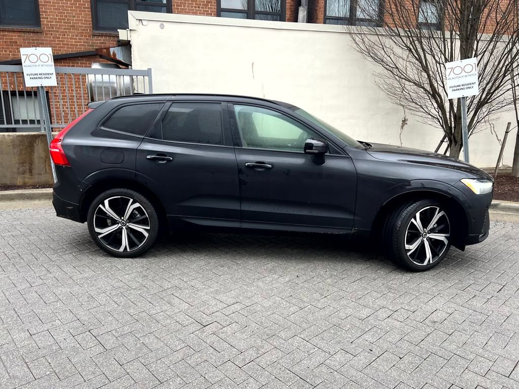 Used 2025 Volvo XC60 B5 Ultra w/ Protection Package Premier image 7