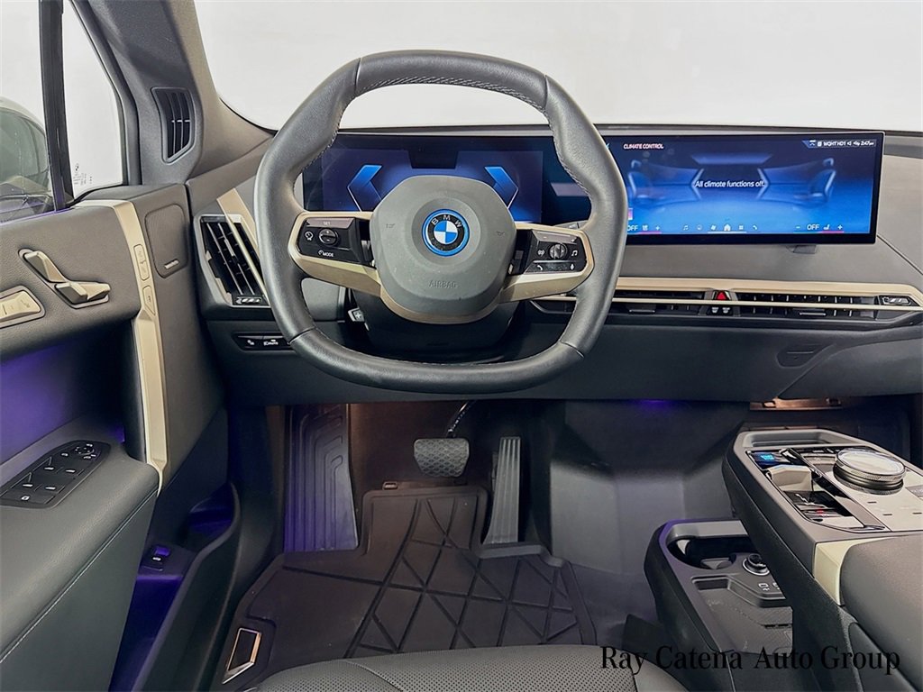 Used 2025 BMW iX xDrive50 w/ Premium Package image 23