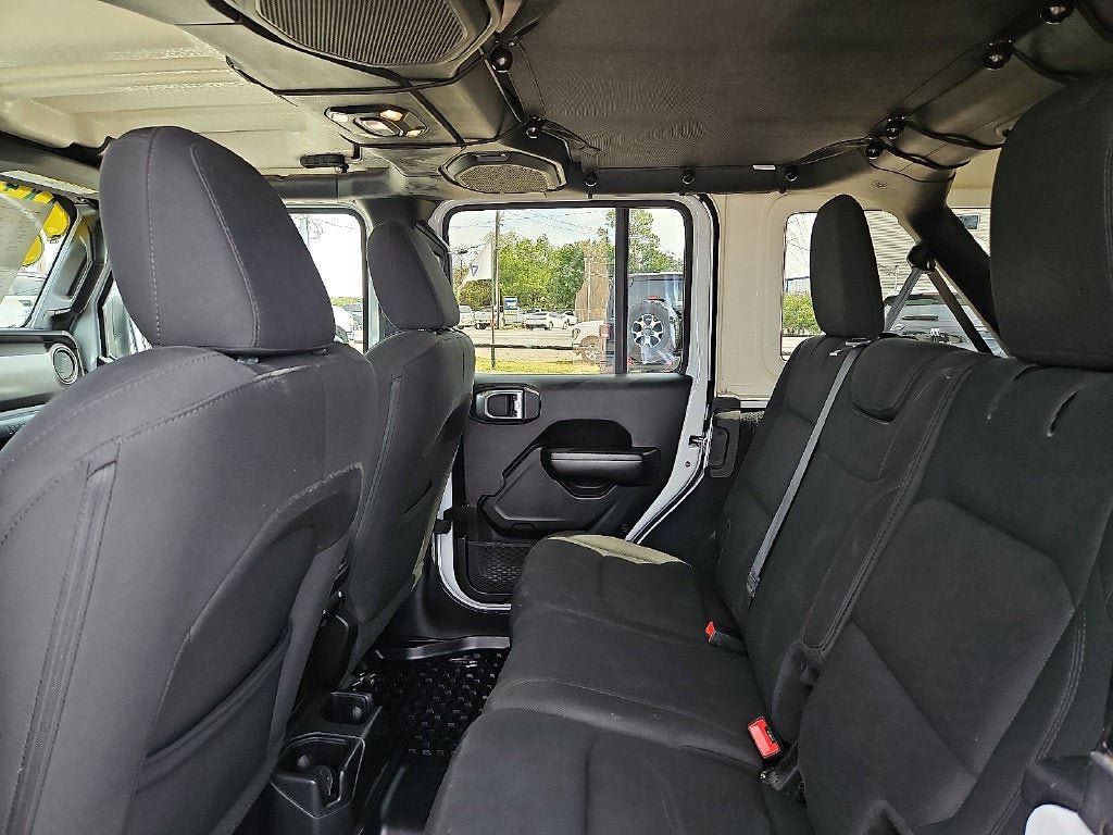 Used 2019 Jeep Wrangler Unlimited Sport S AWD/4WD image 18