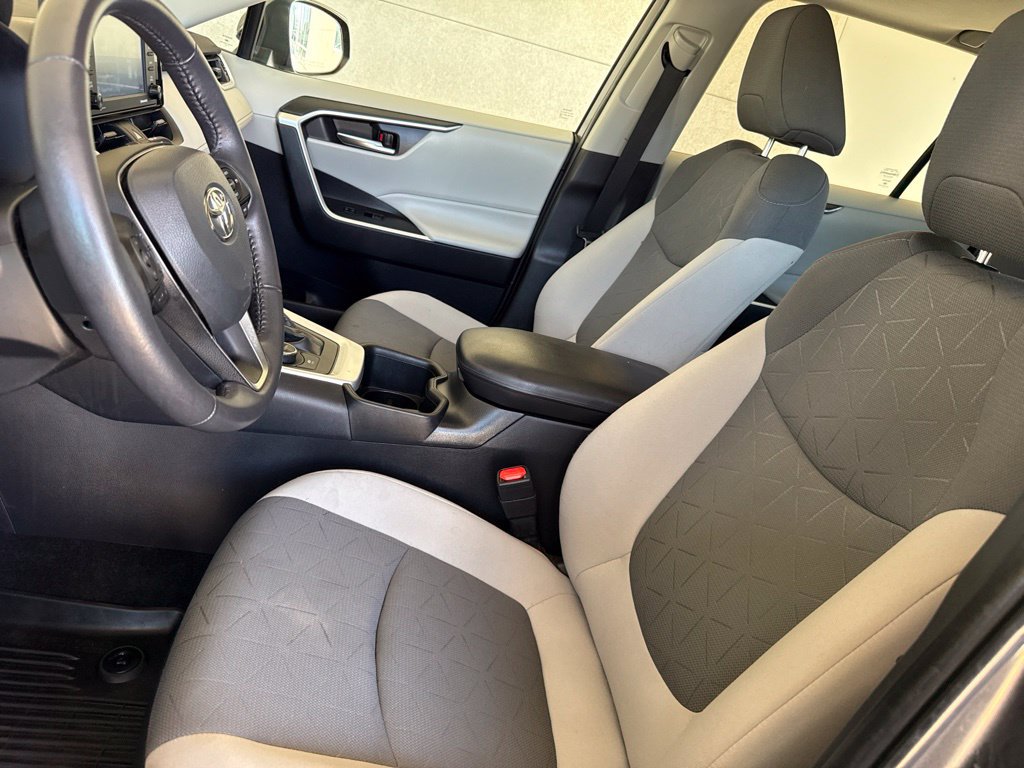 Used 2022 Toyota RAV4 XLE w/ Convenience Package AWD/4WD image 28