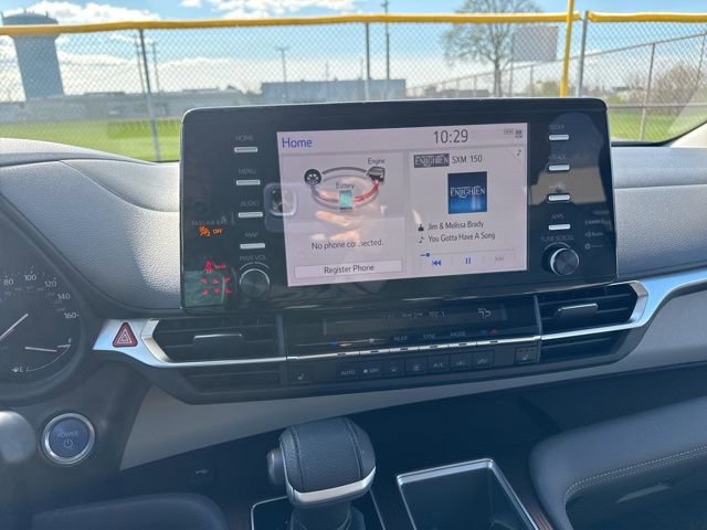 Used 2021 Toyota Sienna XLE image 11