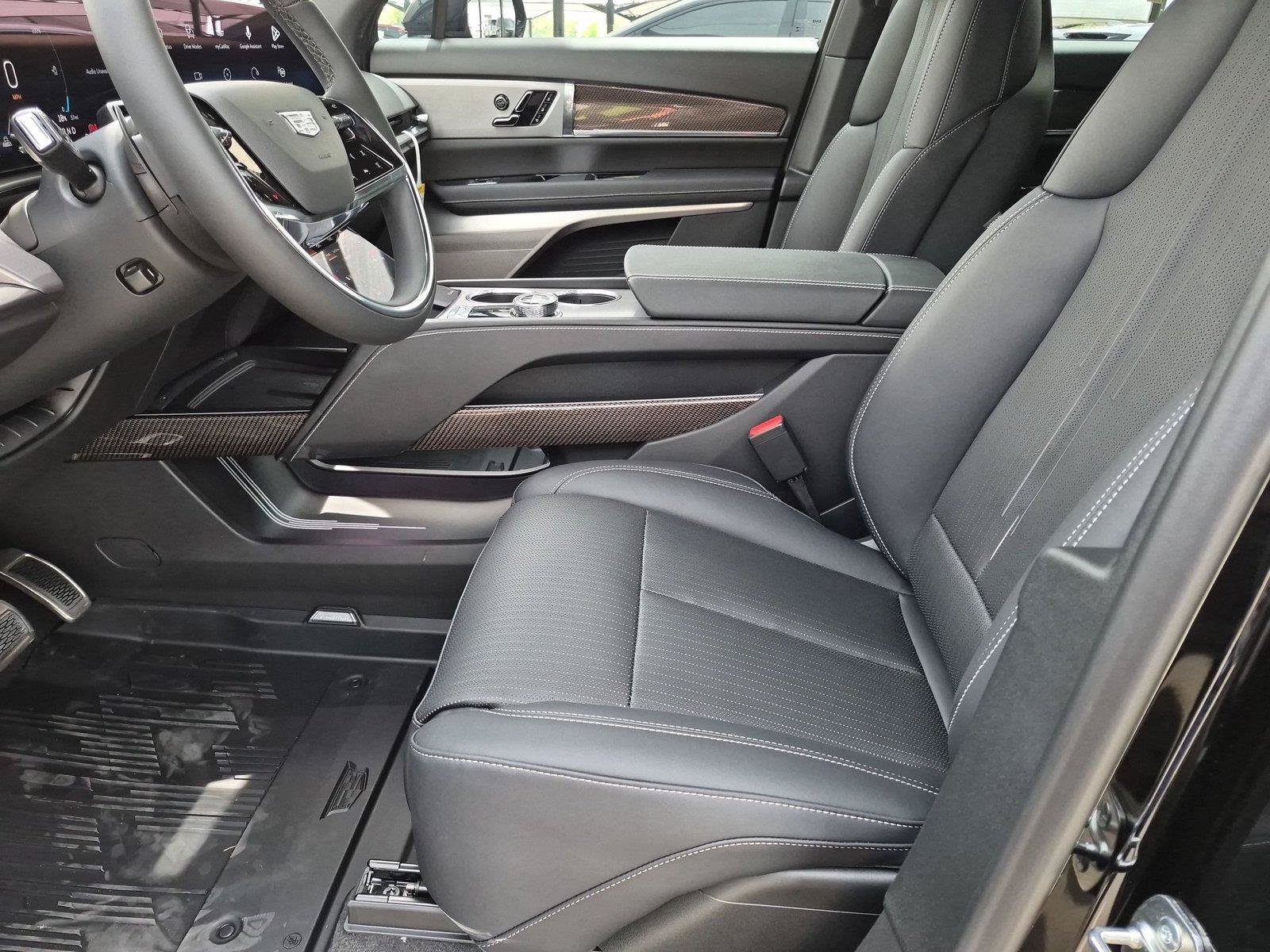 New 2027 Cadillac Vistiq Sport w/ LPO, Floor Liner Package AWD/4WD image 22
