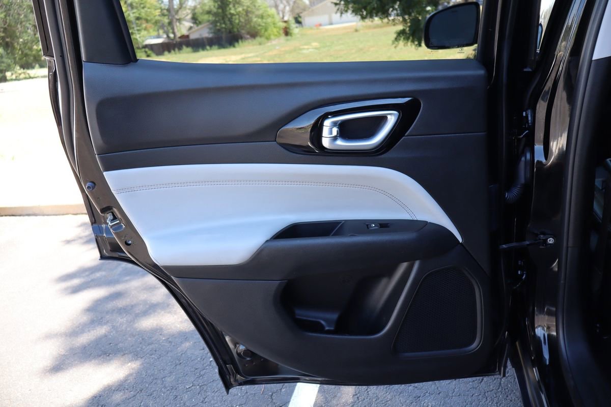 Used 2022 Jeep Compass Limited image 24
