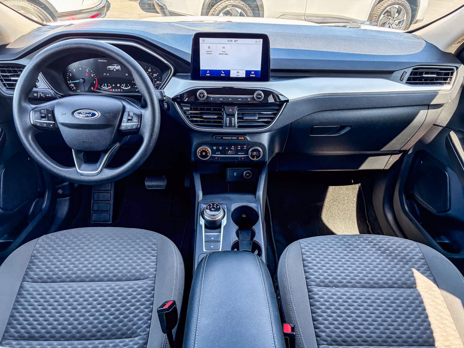 Used 2020 Ford Escape SE image 11