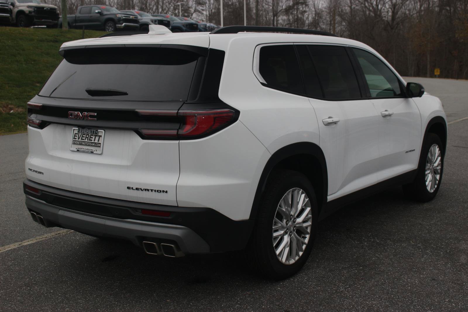 New 2025 GMC Acadia Elevation w/ Elevation Premium Package image 8