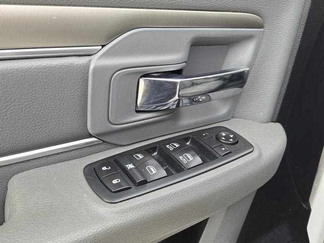 Used 2017 RAM 2500 SLT AWD/4WD image 18