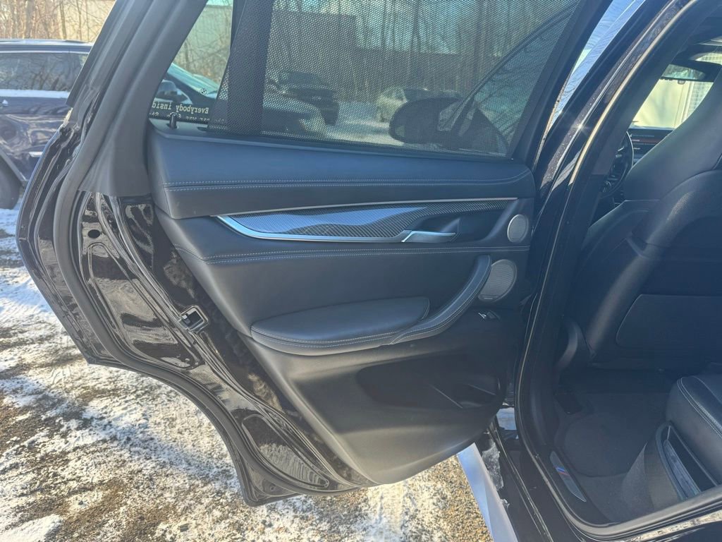 Used 2018 BMW X6 M image 29