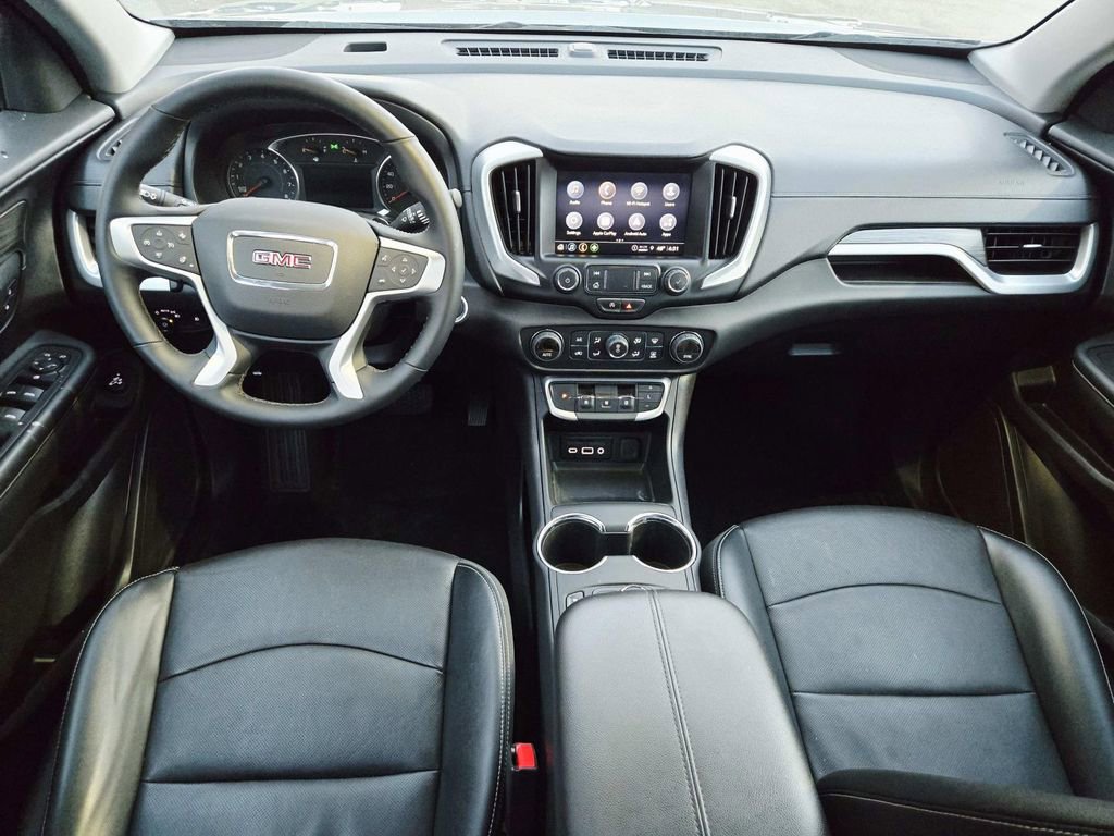 Used 2024 GMC Terrain SLT image 9