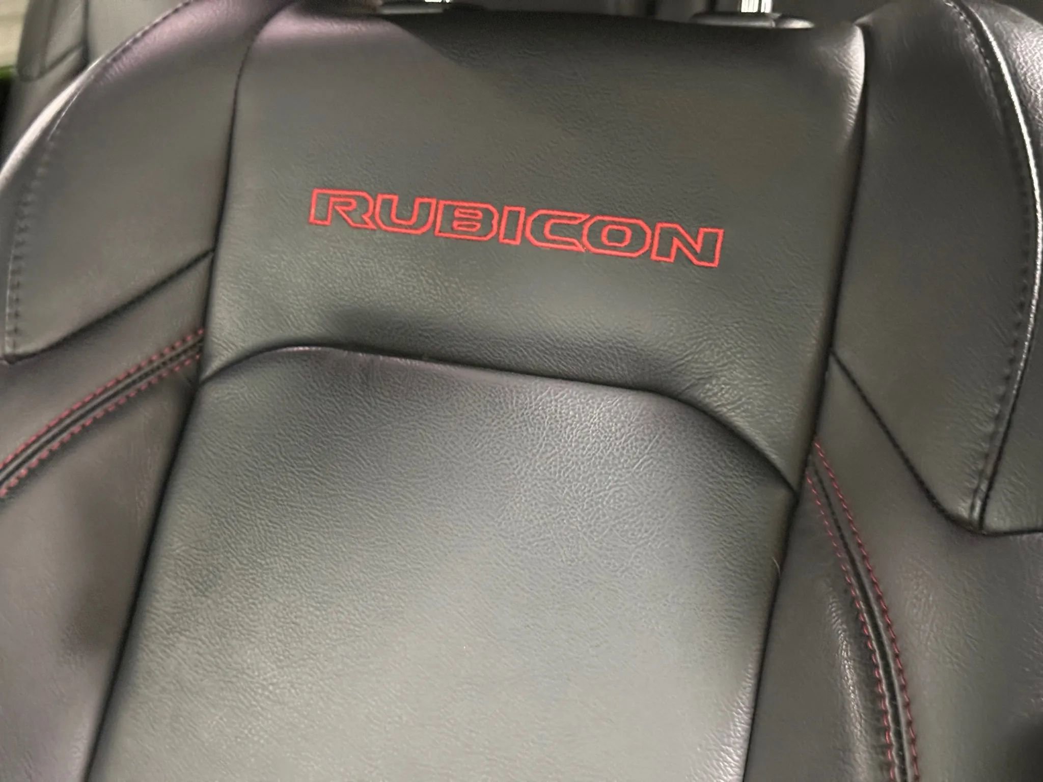 Used 2018 Jeep Wrangler Unlimited Rubicon w/ Dual Top Group image 18