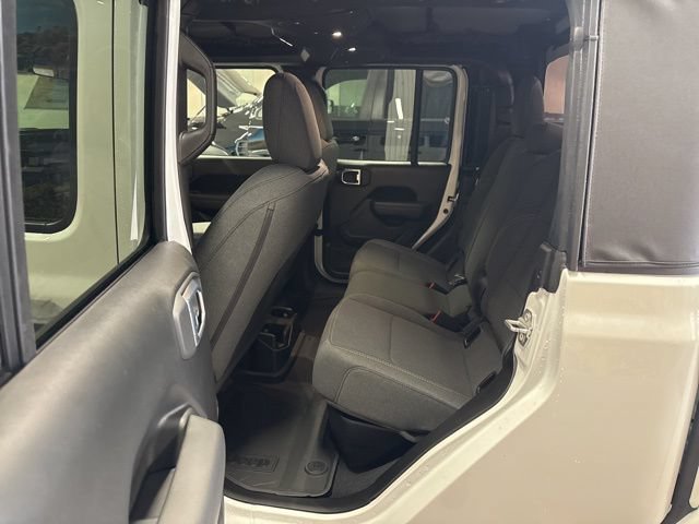 New 2026 Jeep Gladiator Sport AWD/4WD image 36