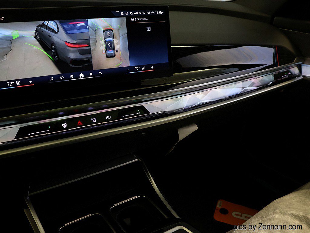 Used 2026 BMW i7 xDrive60 w/ Executive Package image 26