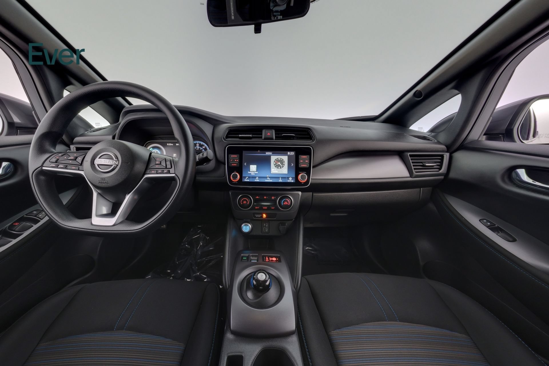 Used 2025 Nissan Leaf S FWD image 26