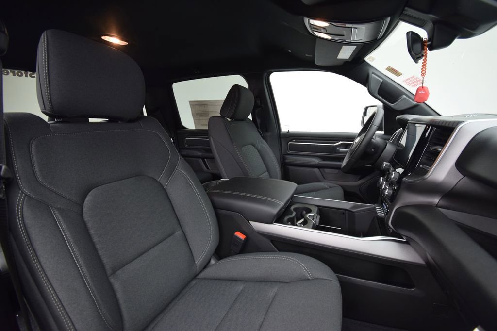 New 2026 RAM 1500 4x4 Crew Cab image 19