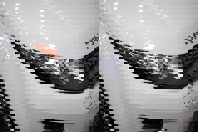 Used 2013 Land Rover Range Rover Evoque Pure Plus image 27