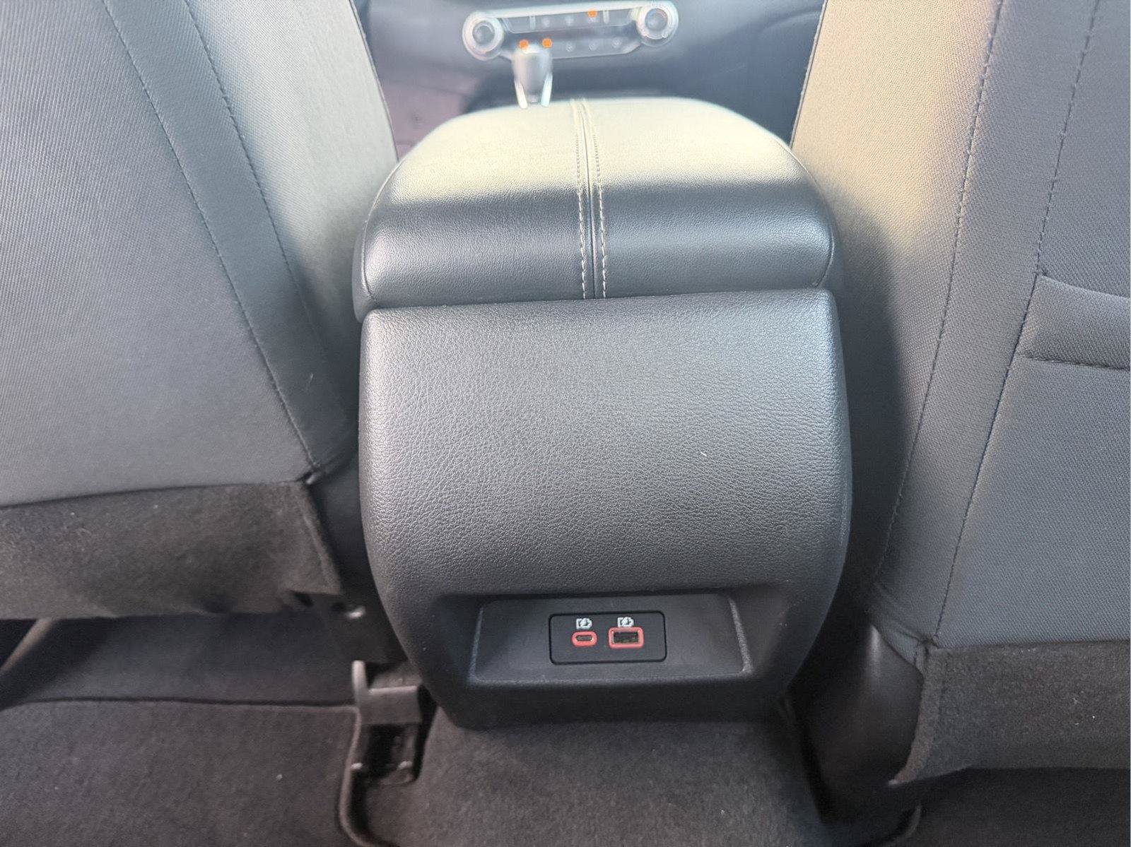 Used 2025 Nissan Altima 2.5 SV FWD image 15