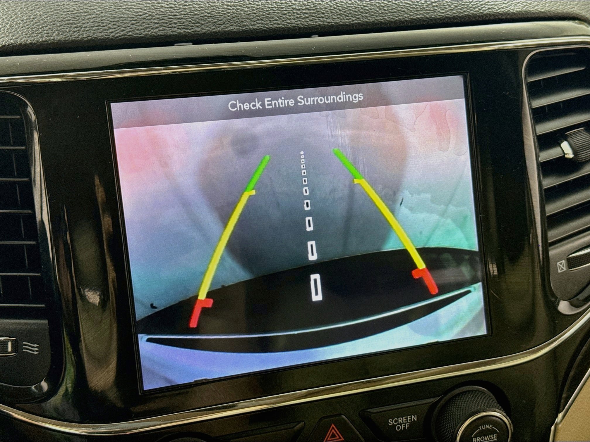Used 2019 Jeep Grand Cherokee Limited AWD/4WD image 3