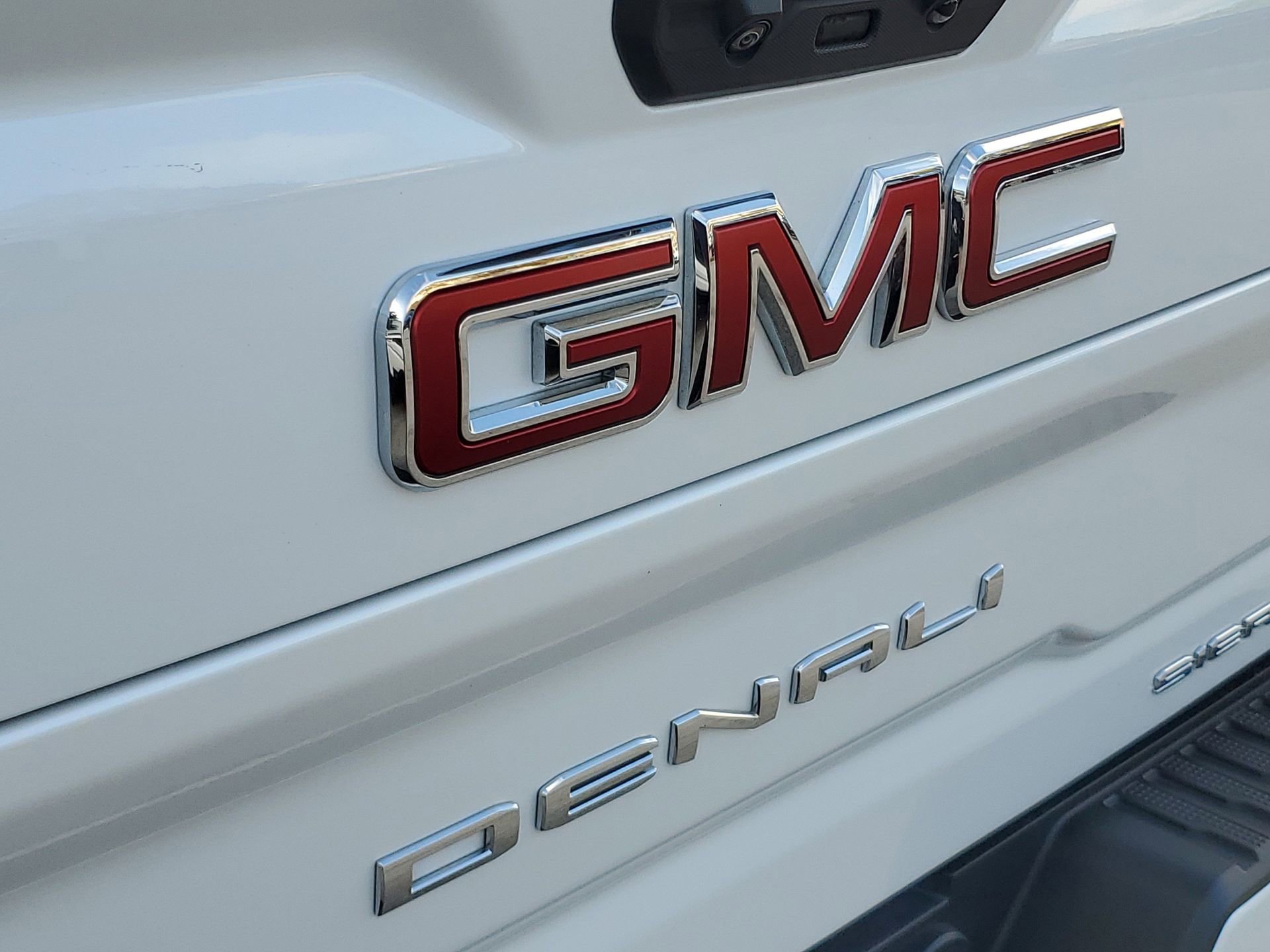 Used 2023 GMC Sierra 3500 Denali w/ Denali Ultimate Package image 6
