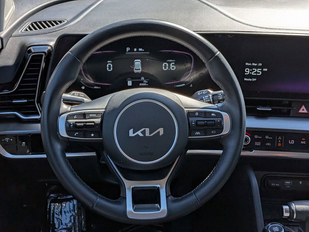 Used 2024 Kia Sportage EX image 18