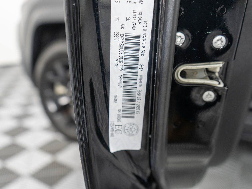 Used 2018 Jeep Cherokee Trailhawk w/ Cold Weather Group image 32