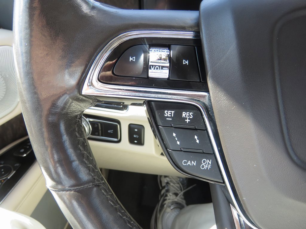 Used 2021 Lincoln Navigator Reserve w/ Luxury Package image 26