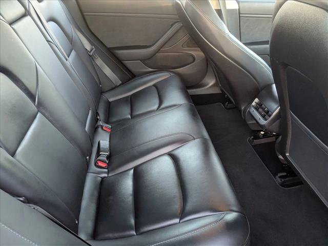 Used 2018 Tesla Model 3 Long Range image 21