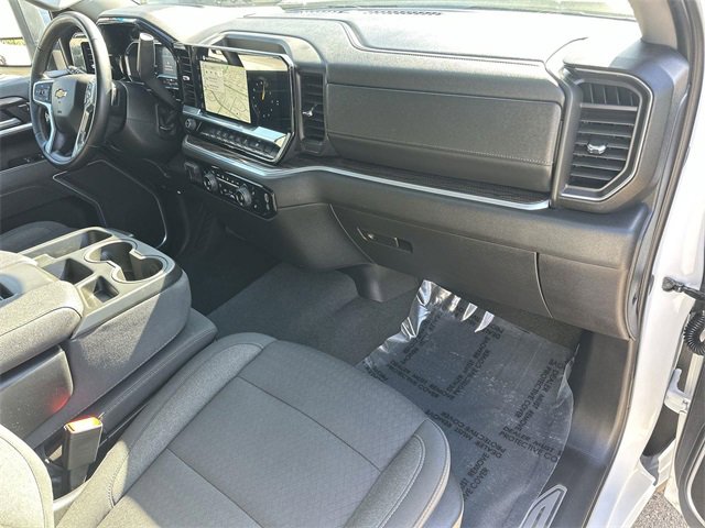 Used 2025 Chevrolet Silverado 3500 LT w/ Convenience Package image 28