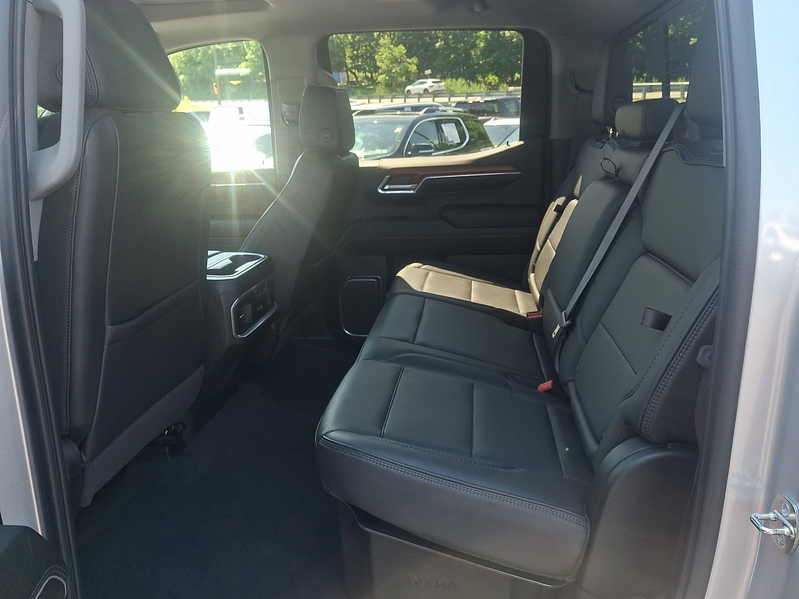Used 2022 GMC Sierra 1500 Denali AWD/4WD image 10
