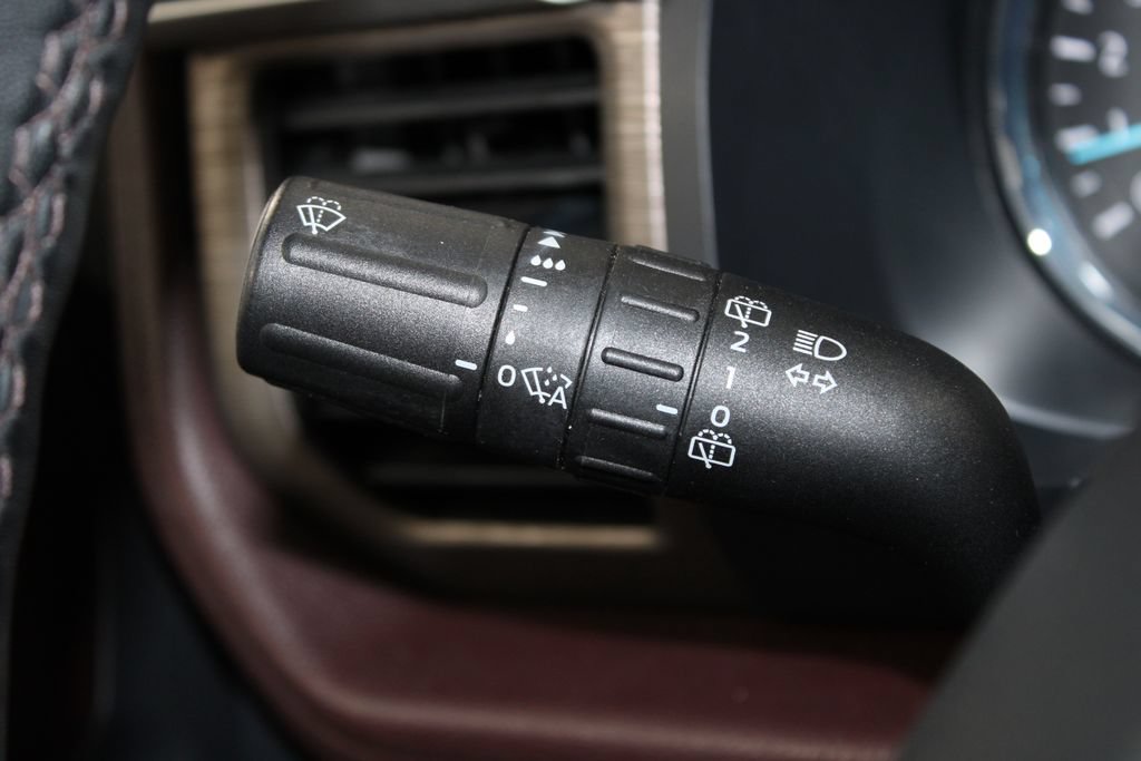 Used 2024 Ford Expedition Max Limited AWD/4WD image 41