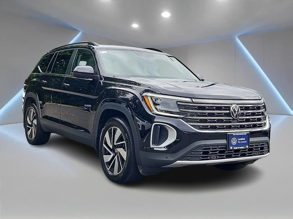 Certified 2024 Volkswagen Atlas SE w/ Panoramic Sunroof Package AWD/4WD image 3