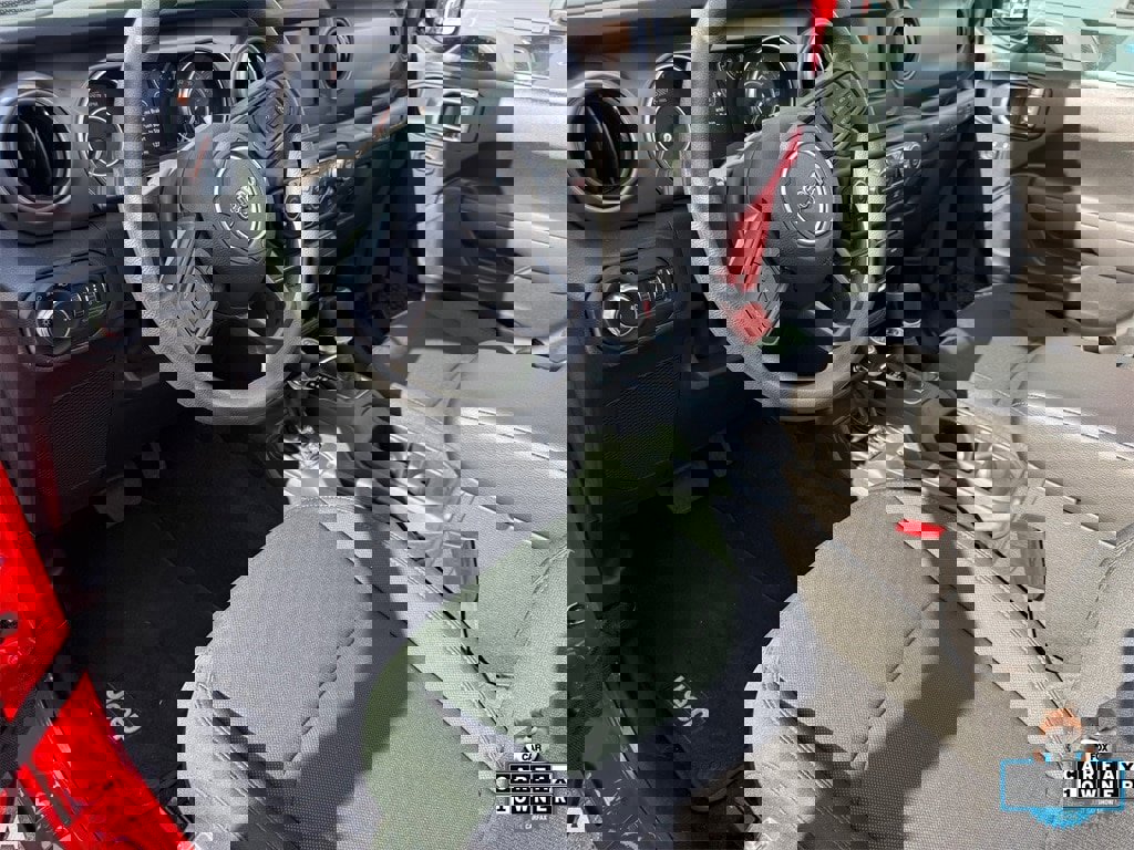 Used 2022 Jeep Wrangler Sport image 8