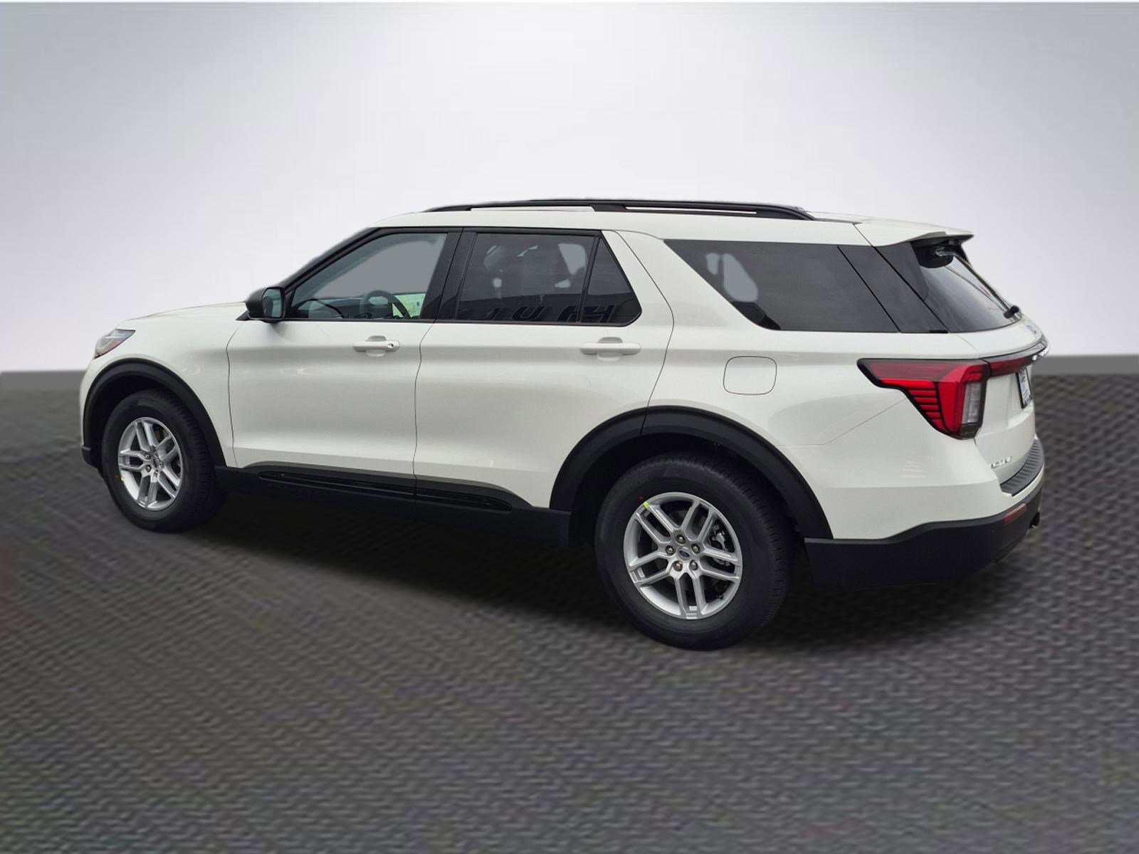 New 2026 Ford Explorer Active image 5