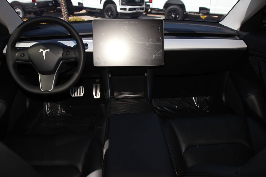 Used 2020 Tesla Model 3 Standard Range Plus RWD image 17