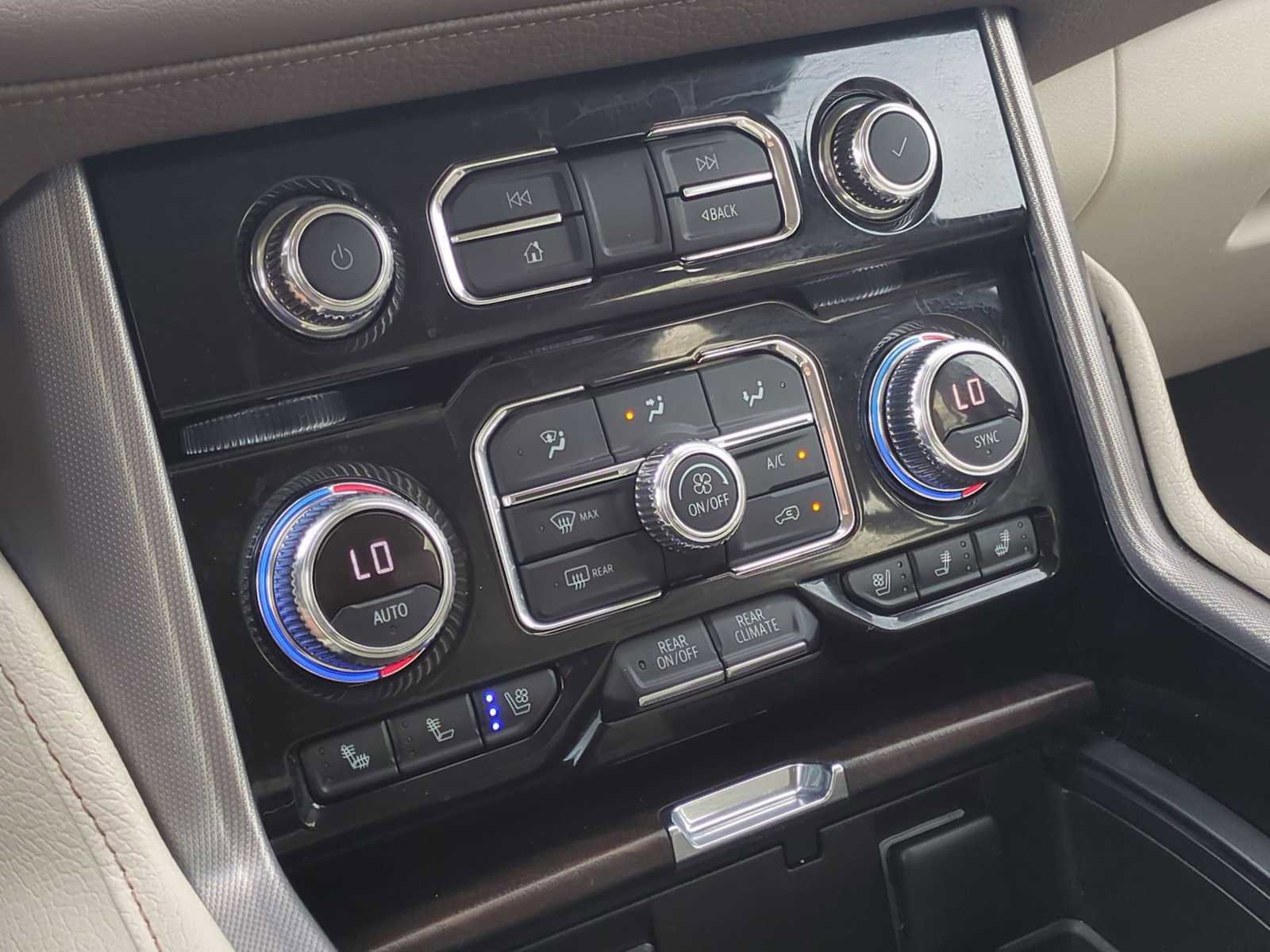 Used 2022 GMC Yukon Denali image 18