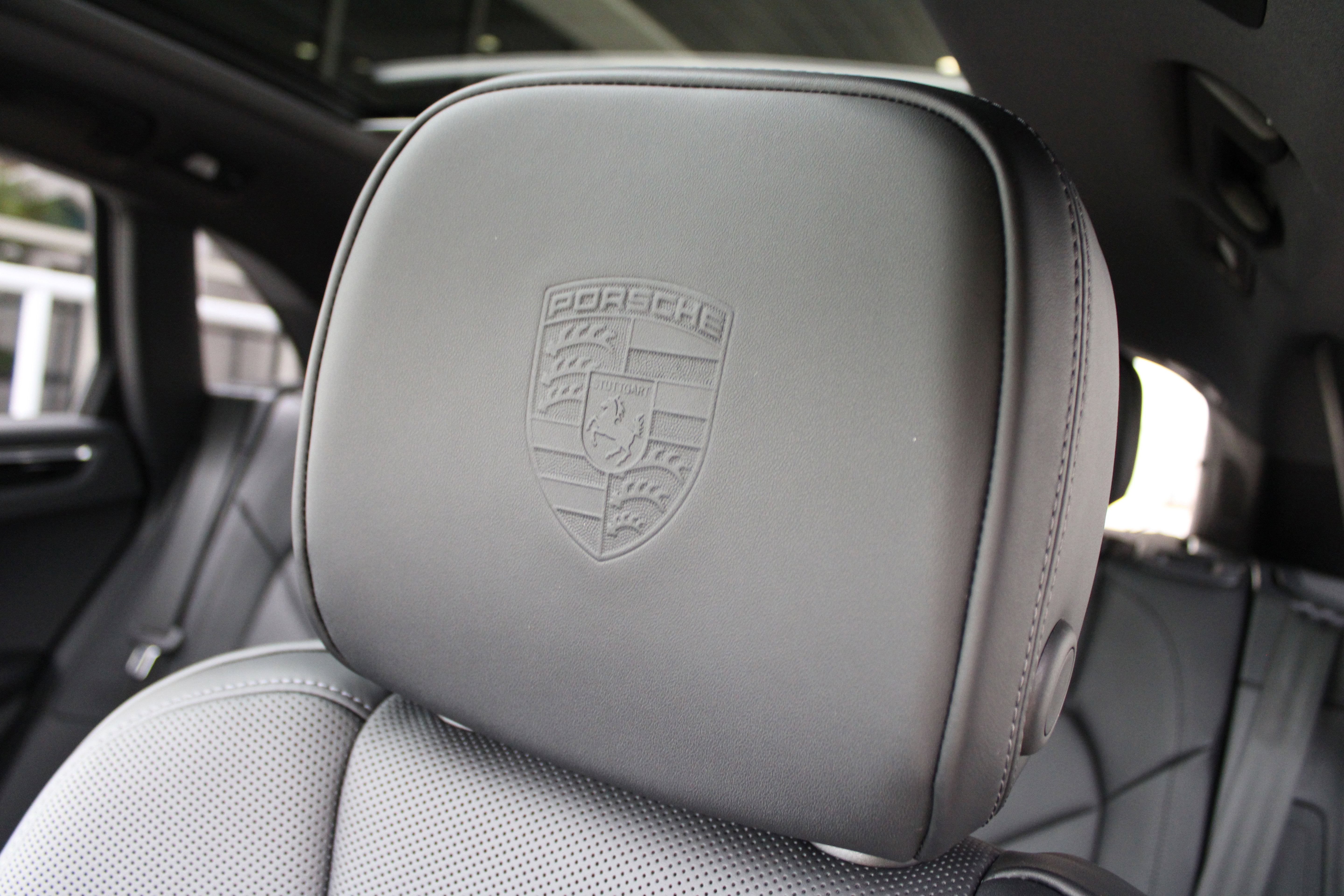 New 2025 Porsche Macan image 24