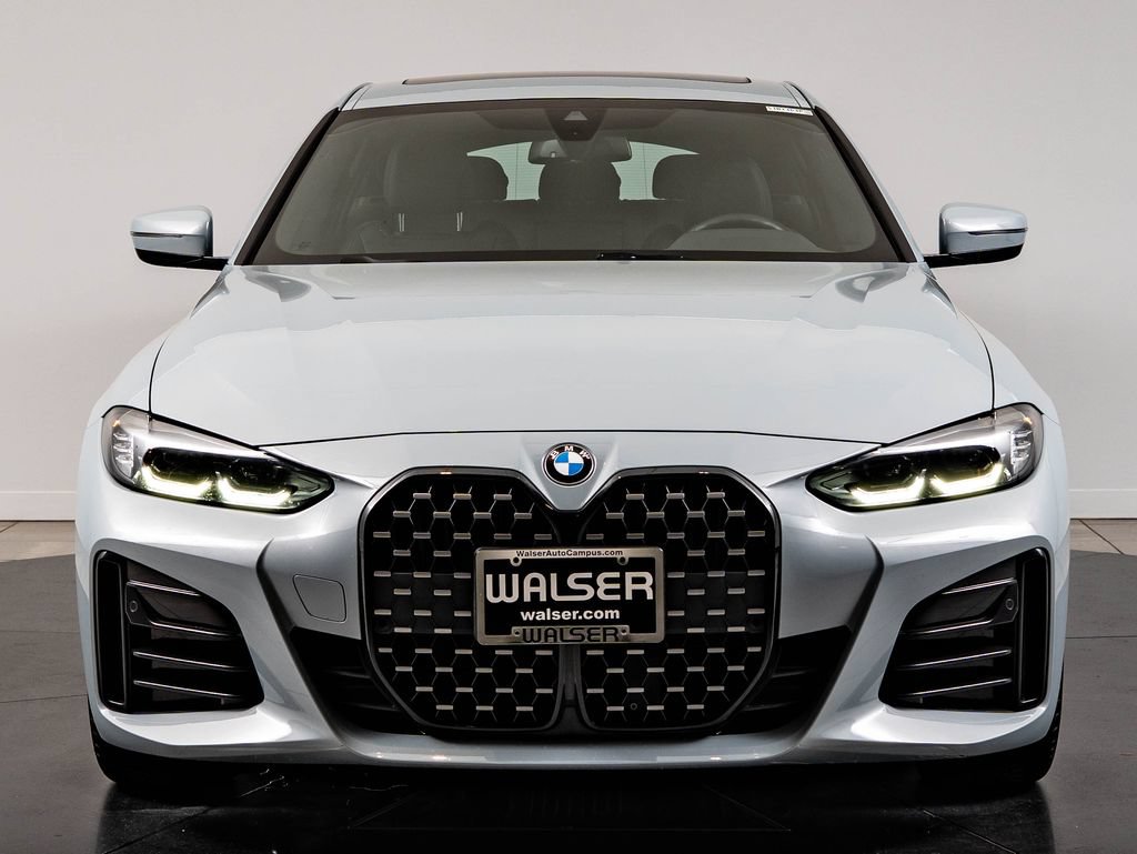 Used 2022 BMW 430i Gran Coupe w/ M Sport Package RWD image 2